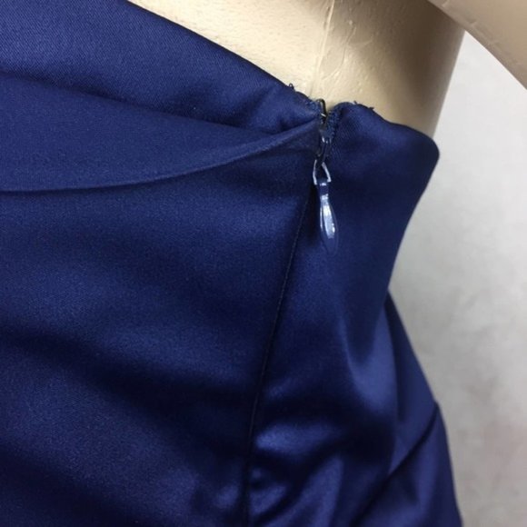 Formal satin Cocktail dress by max and cleo - Picture 5 of 10